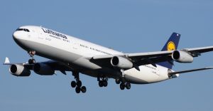 AĞIR KOKU LUFTHANSA’YI GERİ DÖNDÜRDÜ